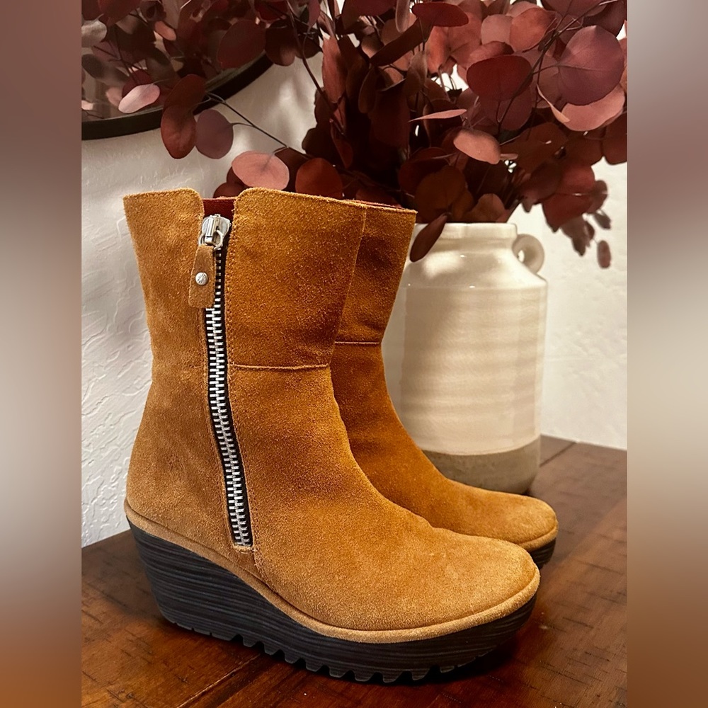 FlyLondon Brown Suede Boots
